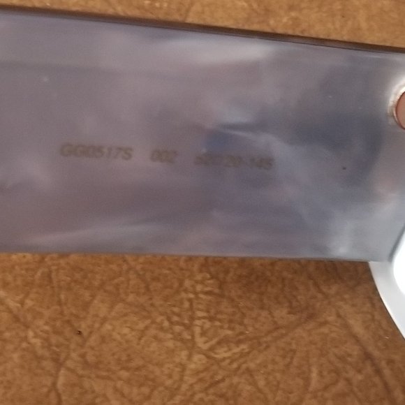 $490 NWOT CLASSIC GUCCI GRAY CORE ITALY OVAL RETRO MODERN SUNGLASSES GG GG0517S - Picture 8 of 11